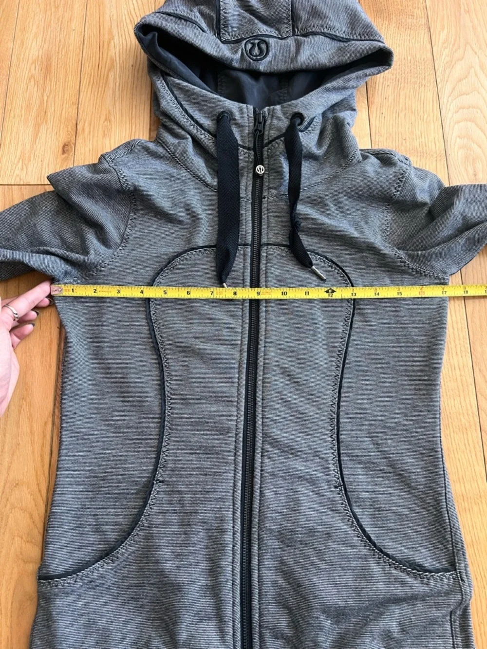 Lululemon Live Simply Jacket White Black Microstripe Full Zip Hooded Womens Sz 6